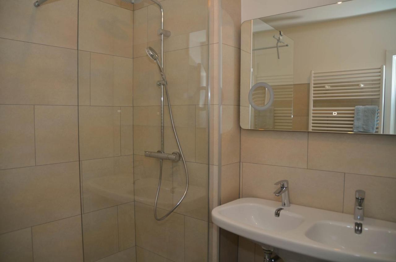 Appartement De Waterlijn クノック・ヘイスト エクステリア 写真